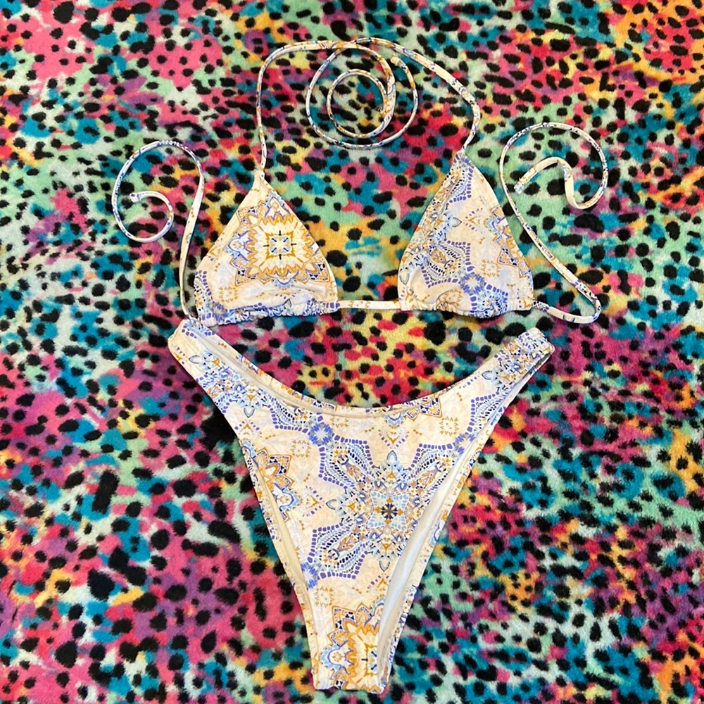 LAST CHANCE- Gorgeous bikini